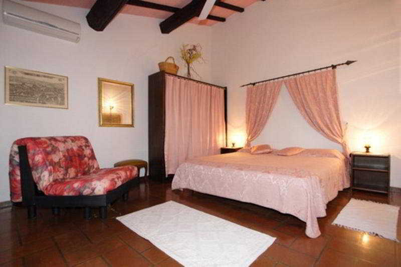 Campo Di Carlo Guest House Sassetta Ruang foto